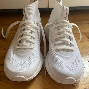 Lululemon bliss-feel high trainers